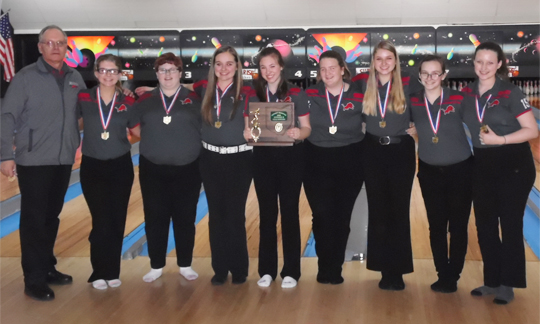 Minerva Girls Bowling - Division 2 East District Champions